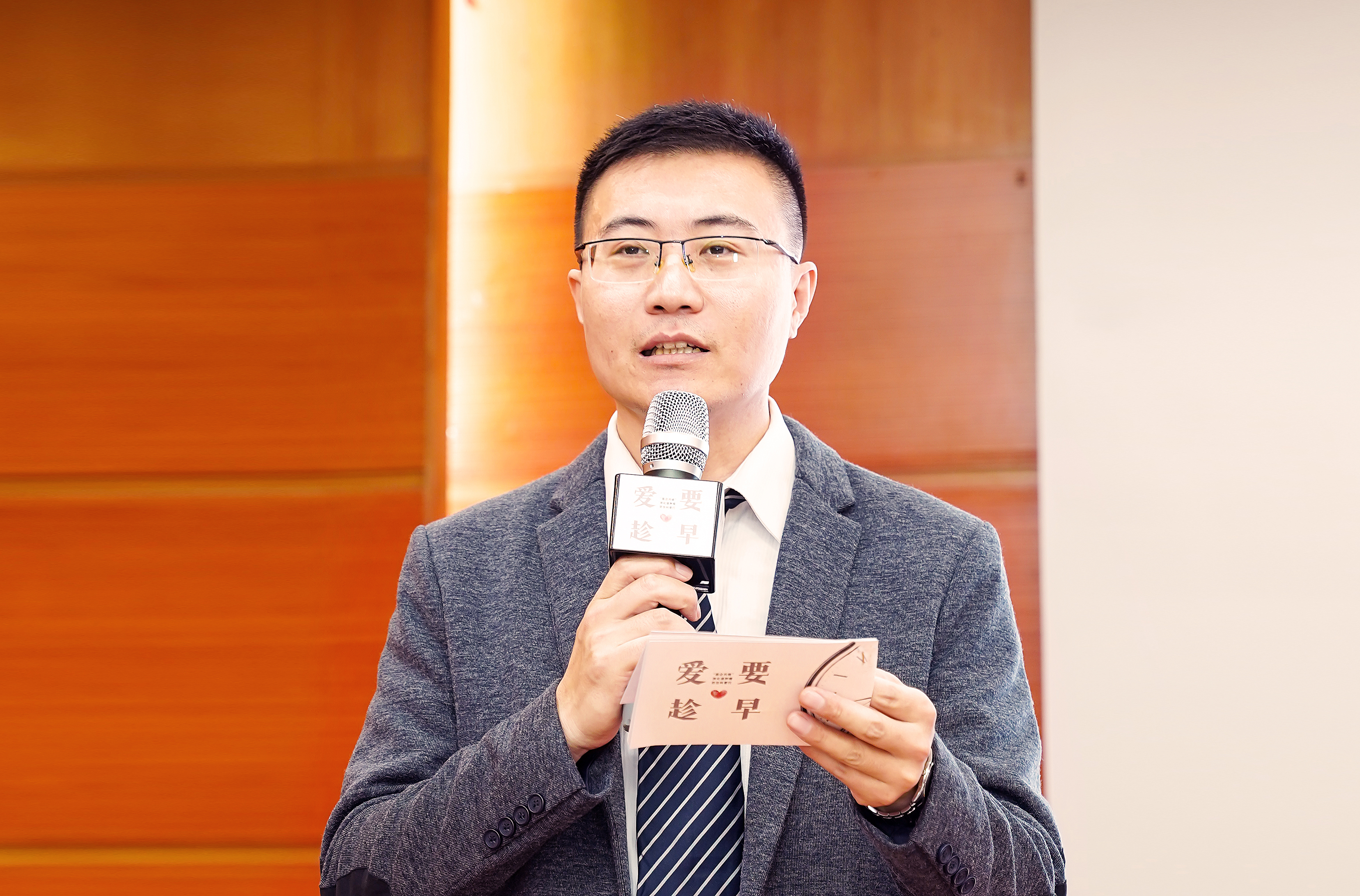 杜金部长.jpg 杜金部长.jpg