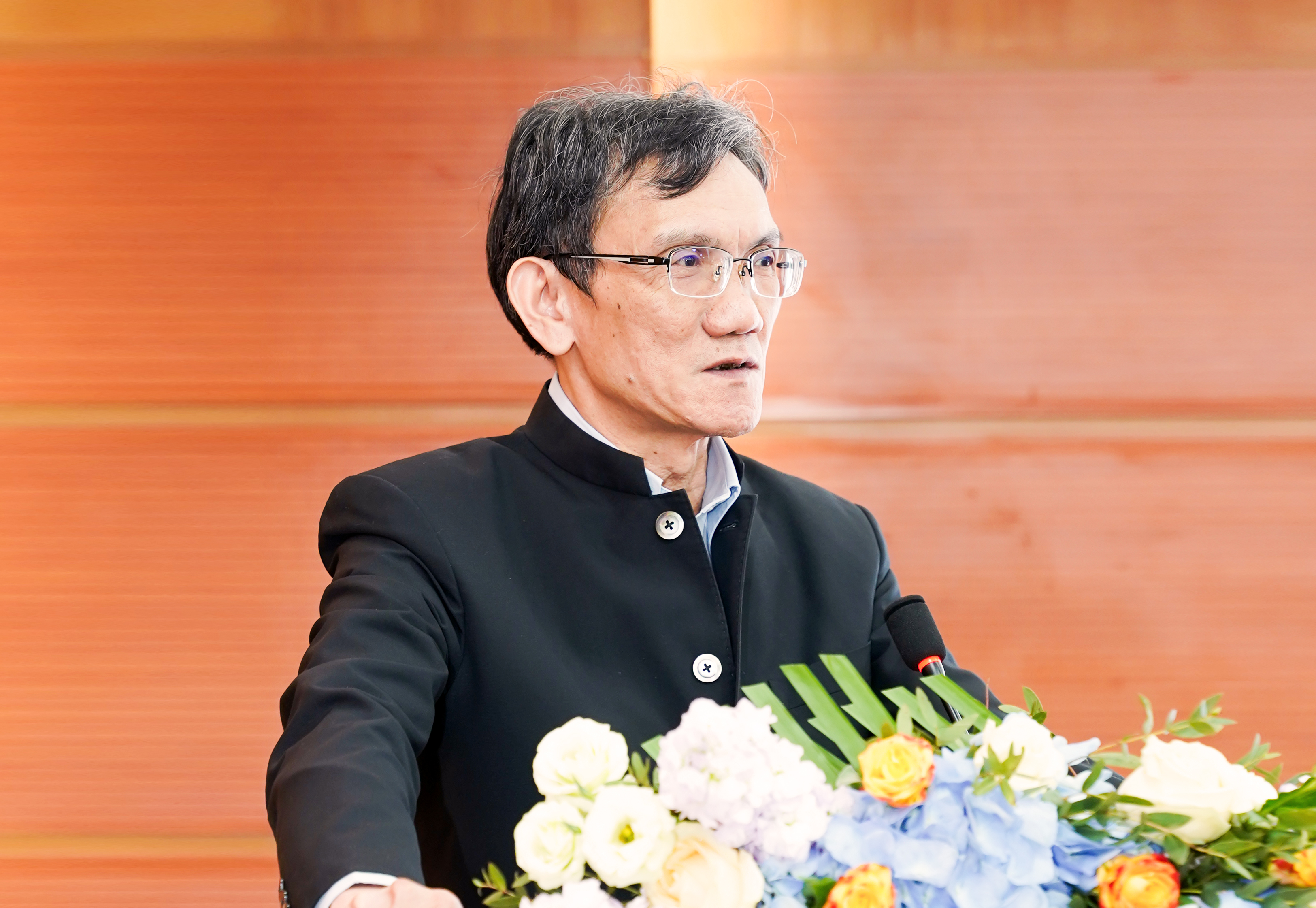 周灿权院长.jpg 周灿权院长.jpg